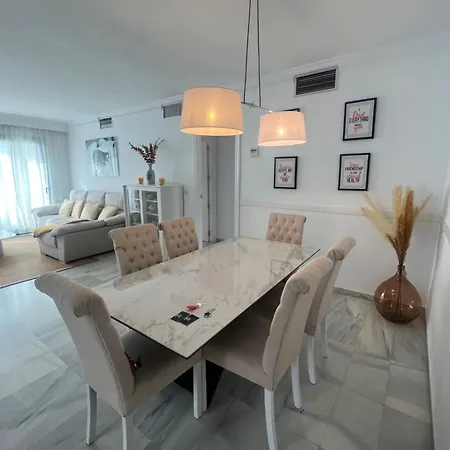 Jardines Del Puerto 741 *