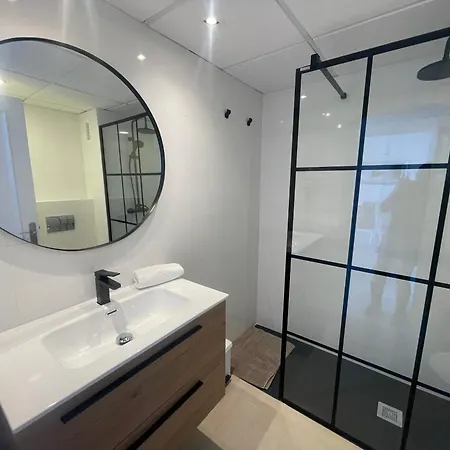 Jardines Del Puerto 741 *